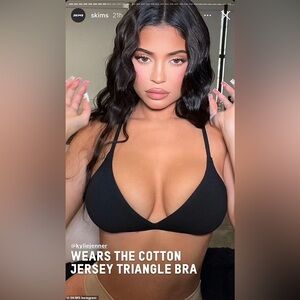 SKIMS Black Fits Everybody Triangle Bralette